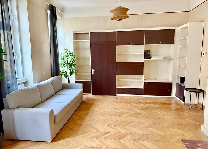 شقة Old-school Classic Spacious *