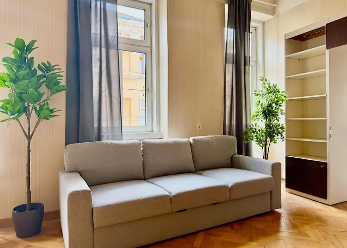 Apartment Old-school Classic Spacious
